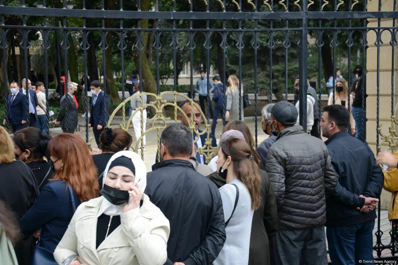 Столпотворение перед БГУ - ПРИЧИНА