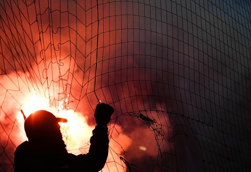 Фанаты «Галатасарая» устроили беспорядки во время матча с «Марселем»