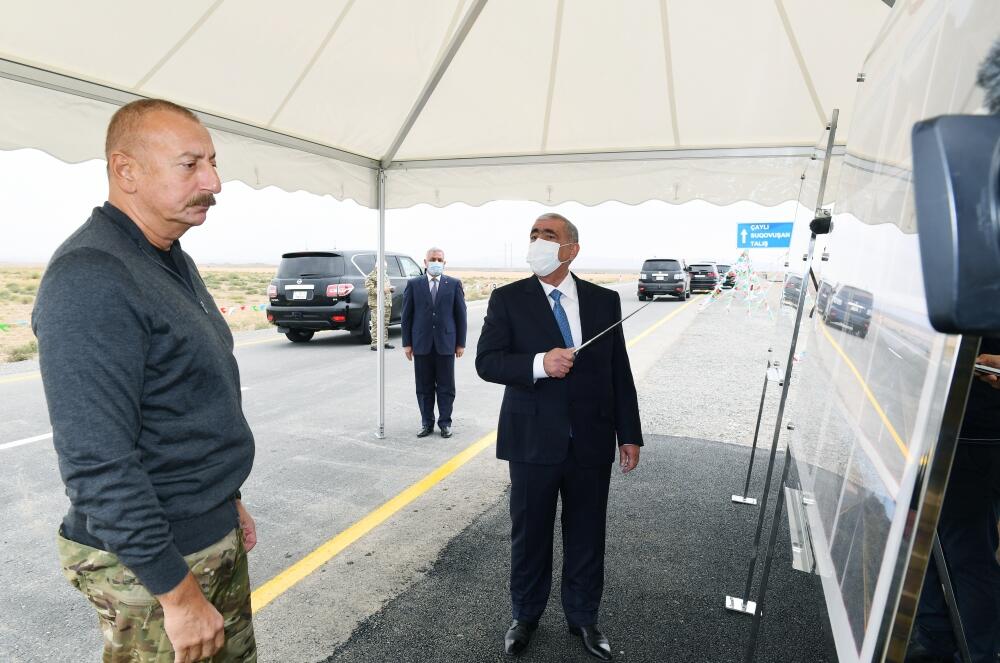 Президент Ильхам Алиев принял участие в открытии автомобильных дорог, ведущих в поселок Суговушан и село Талыш Тертерского района