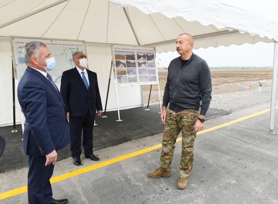 Президент Ильхам Алиев принял участие в открытии автомобильных дорог, ведущих в поселок Суговушан и село Талыш Тертерского района