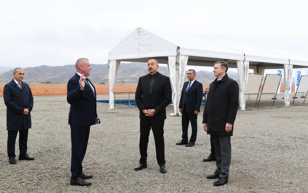 Президент Ильхам Алиев заложил в Джебраиле фундамент совместного сервисного центра ОАО «КамАЗ» и ПО «Гянджинский автомобильный завод»