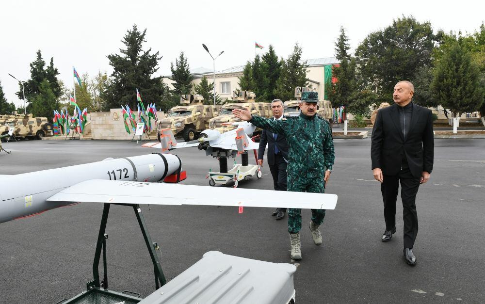 Знаменательные кадры: Президент Ильхам Алиев осмотрел БПЛА Harop в Джебраиле