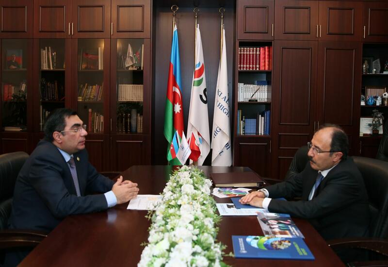 Посол Турции в Азербайджане Джахит Багчи посетил Бакинскую высшую школу нефти
