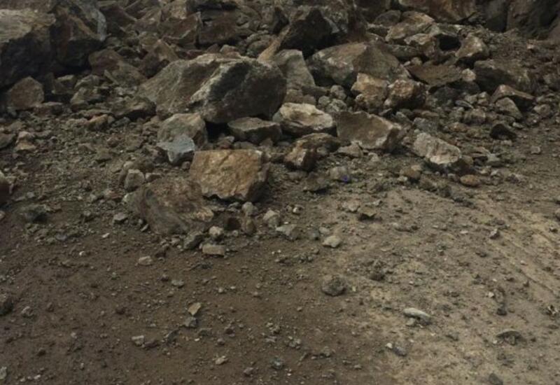Qubanın Qrız Dəhnə kəndində torpaq sürüşməsi baş verib, 10 ailə köçürülüb