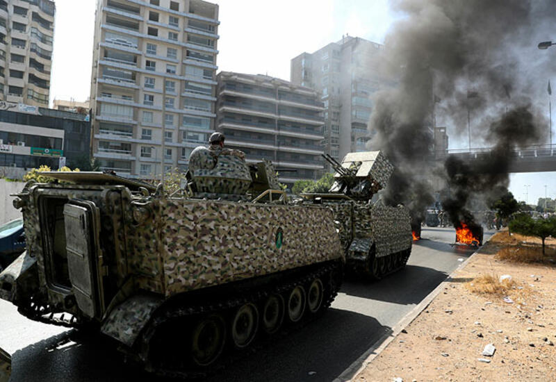 Массовые беспорядки в Бейруте: армия Ливана стянула бронетехнику к месту перестрелки
