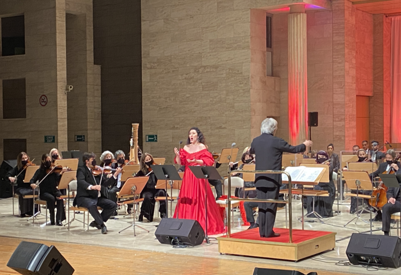 Известный оркестр Турции выступил под управлением азербайджанского дирижера