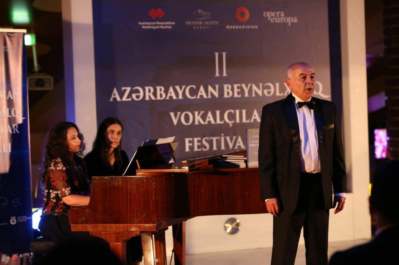 В Баку презентована книга "Антология азербайджанского оперного искусства"