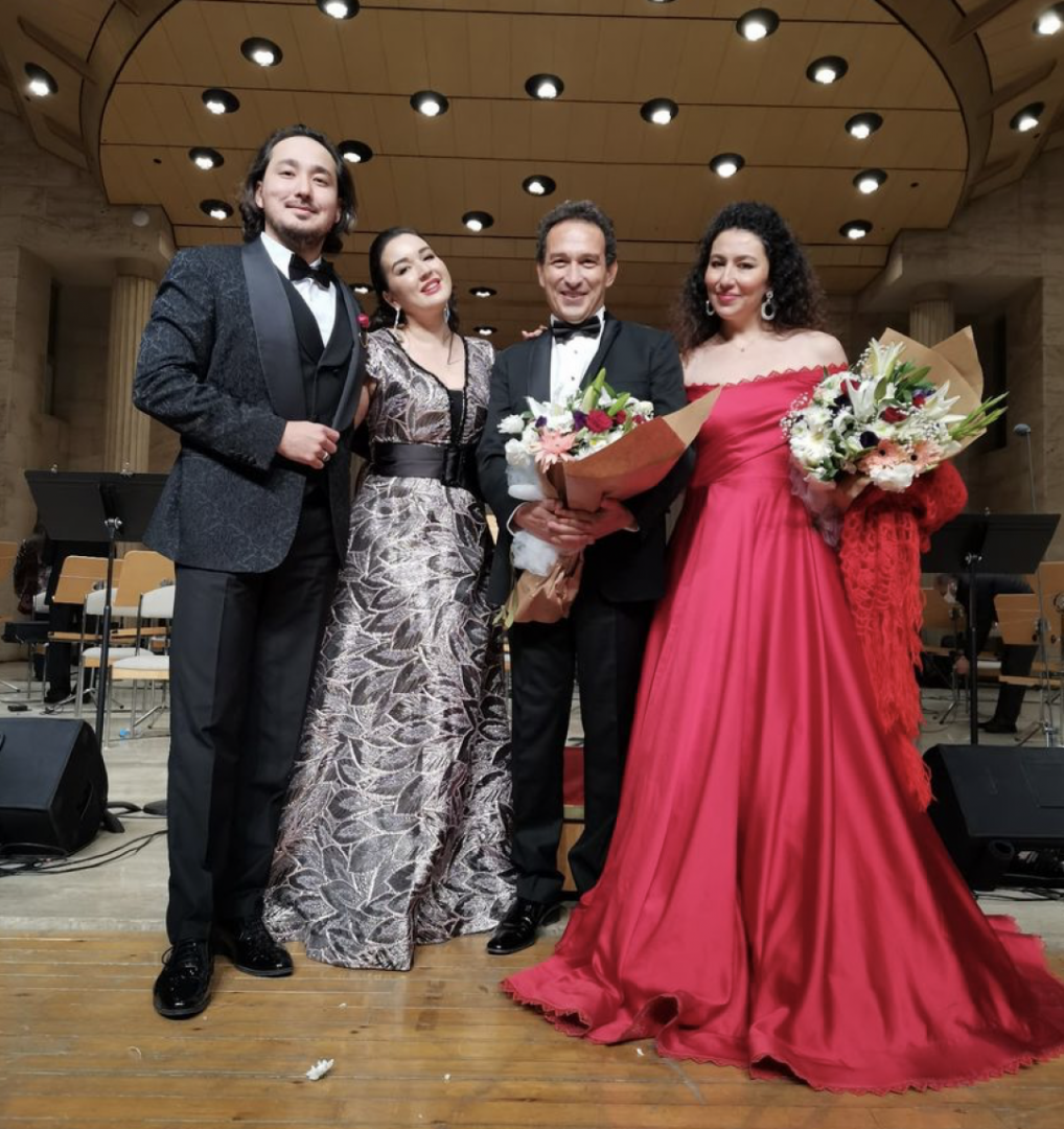 Известный оркестр Турции выступил под управлением азербайджанского дирижера