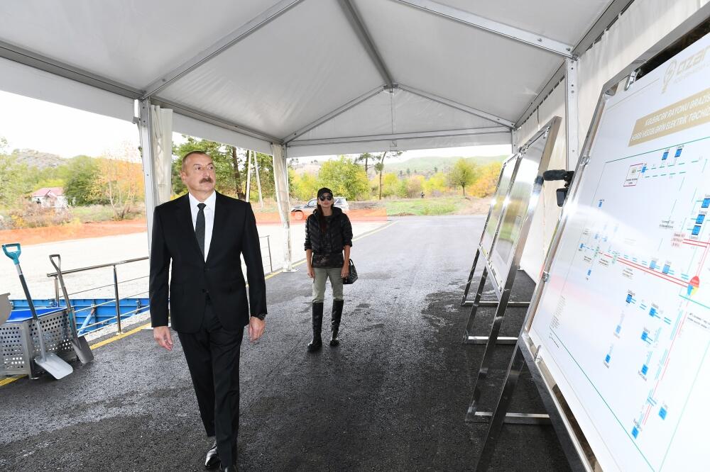 Президент Ильхам Алиев и Первая леди Мехрибан Алиева приняли участие в церемонии закладки фундамента цифровой подстанции в Зангилане