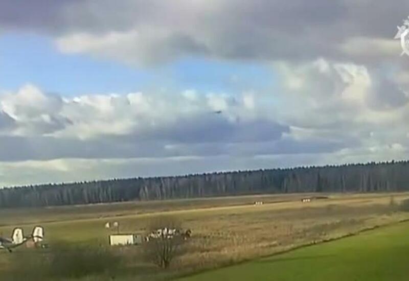Момент крушения легкомоторного самолета с российским бизнесменом попал на камеру
