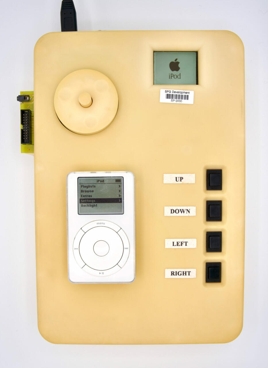 Опубликованы снимки редкого прототипа первого iPod