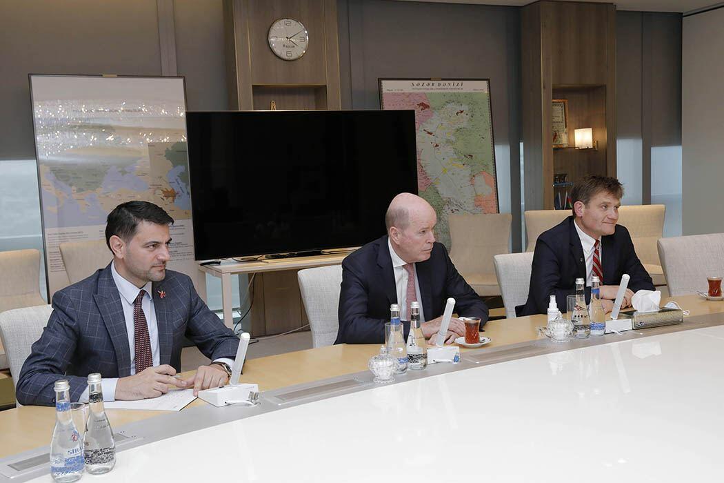 bp и SOCAR обсудили вопрос увеличения добычи газа в Азербайджане