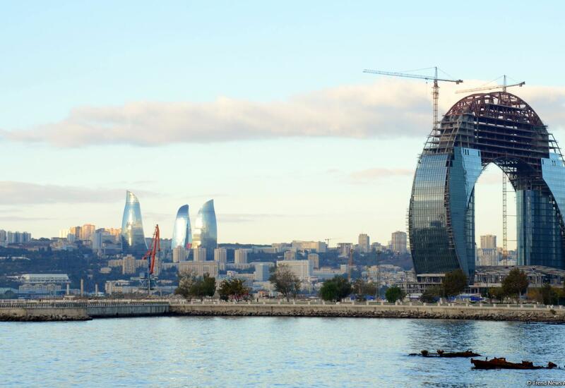 Великолепный бульвар White City в Баку