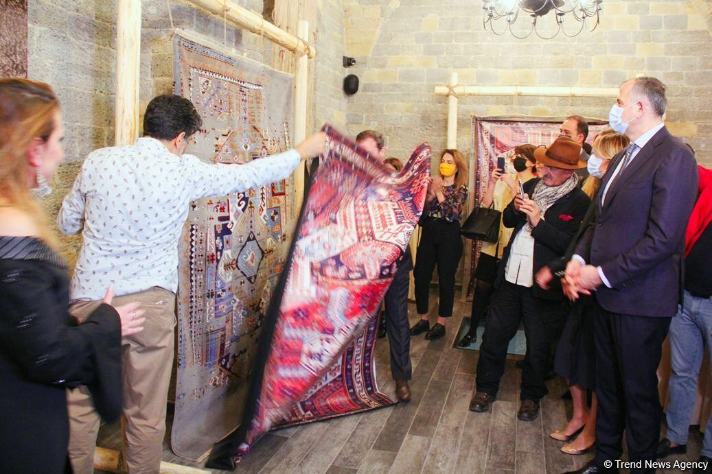 Новый взгляд на Карабахские ковры: в Ичеришехер представлена эксклюзивная коллекция