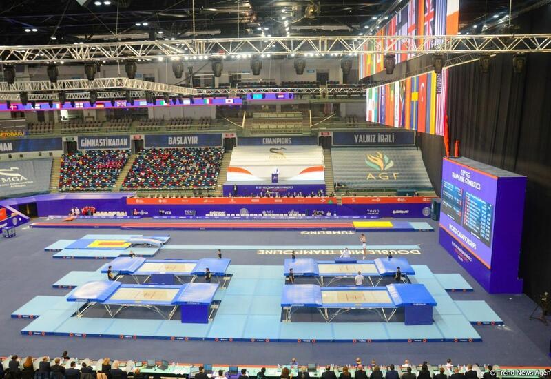 Чемпионат мира в Баку: гимнастка из Великобритании заняла первое место в программе индивидуальных прыжков на батуте