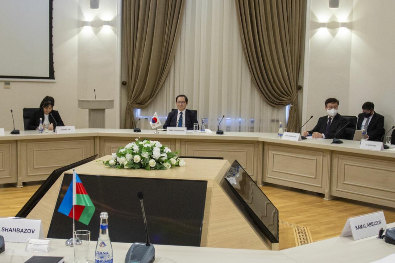 Азербайджан и Корея обсудили сотрудничество в энергосекторе