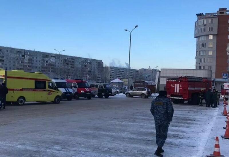 Пожар в ТЦ в Омске - эвакуированы более 800 человек