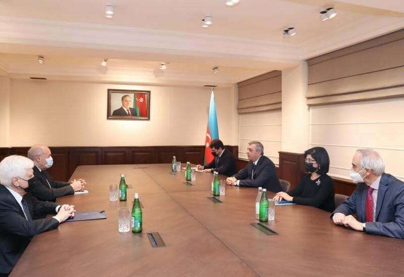 Азербайджан и Россия обсудили перспективы развития гуманитарного сотрудничества