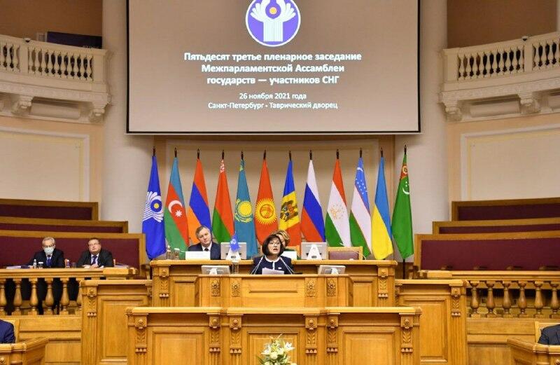 Сахиба Гафарова на заседании МПА СНГ призвала Армению к миру