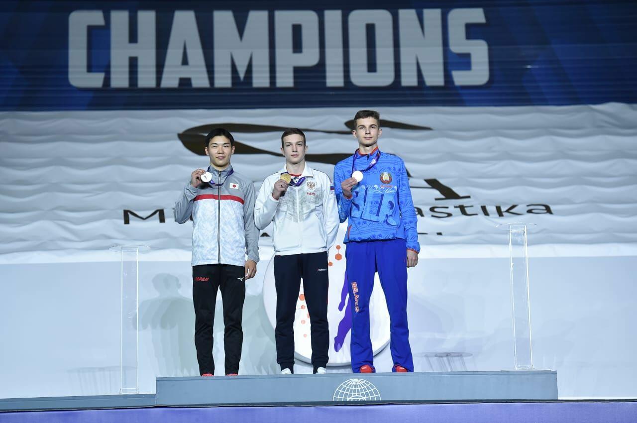 В Баку состоялась церемония награждения победителей третьего дня Всемирных соревнований среди возрастных групп по прыжкам на батуте и тамблингу