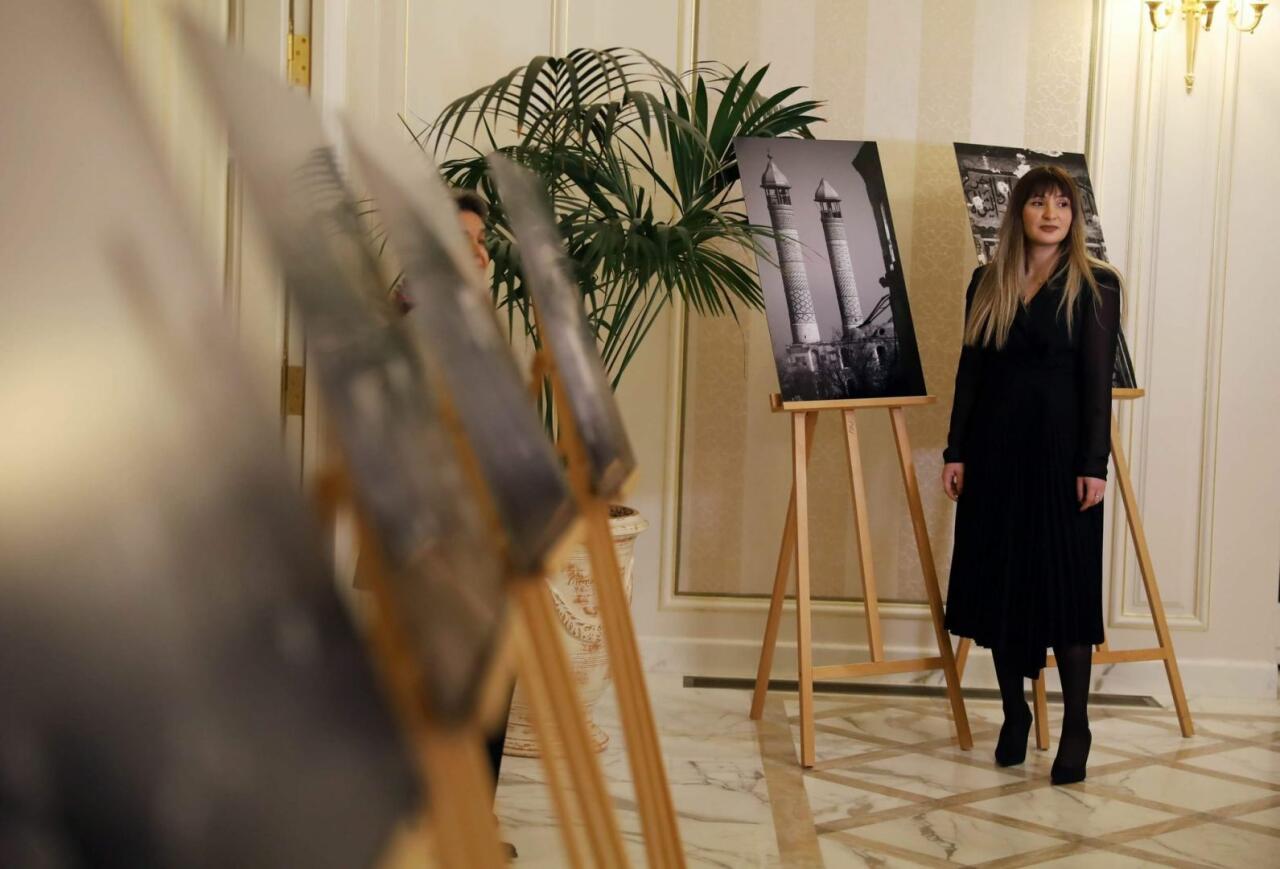 Фотографии, снятые на освобождённых землях Азербайджана - выставка в Париже