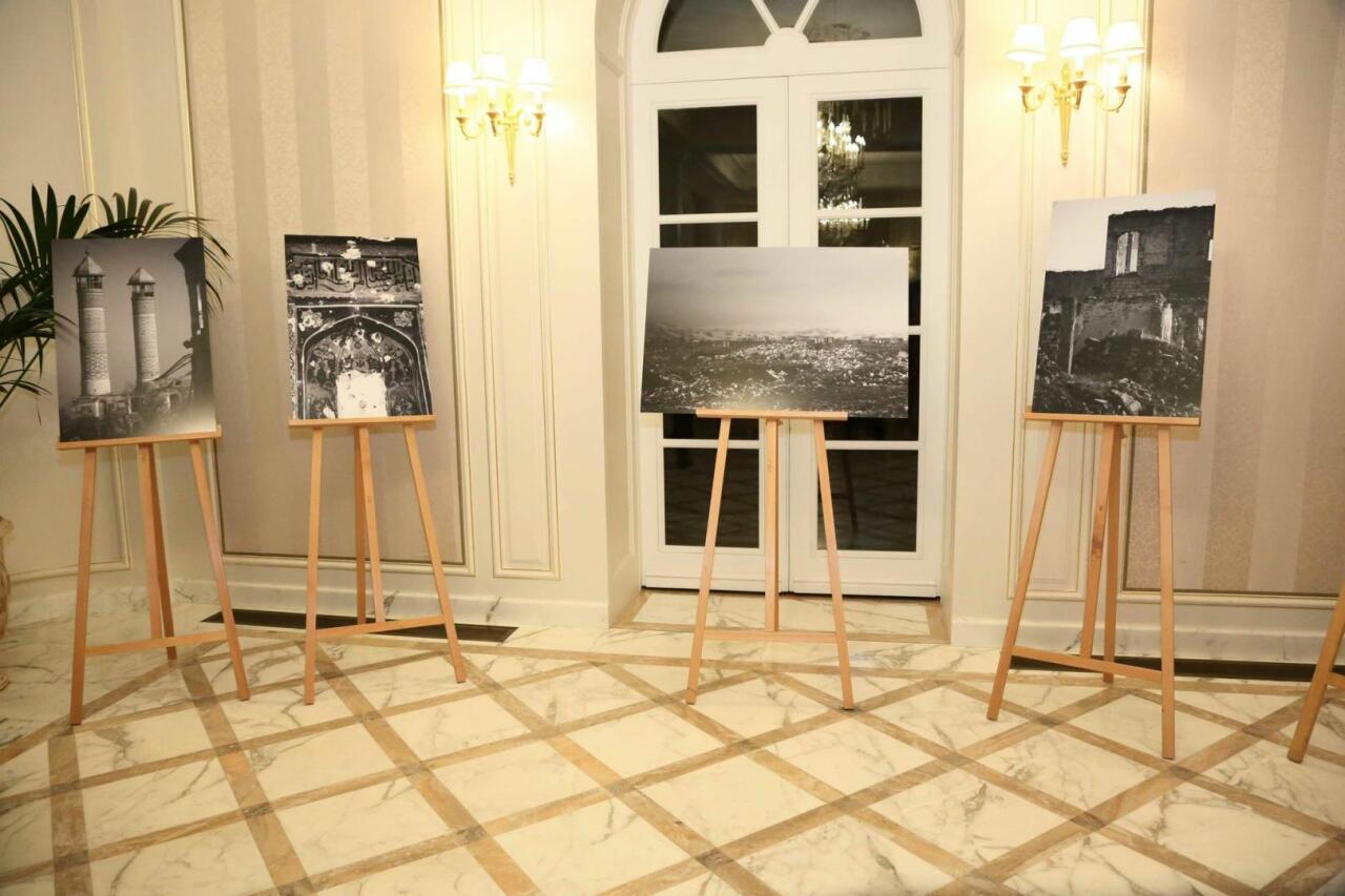 Фотографии, снятые на освобождённых землях Азербайджана - выставка в Париже