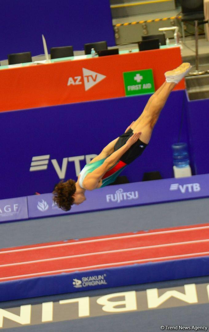 В Баку стартовал третий день 28-х Всемирных соревнований среди возрастных групп по прыжкам на батуте и тамблингу