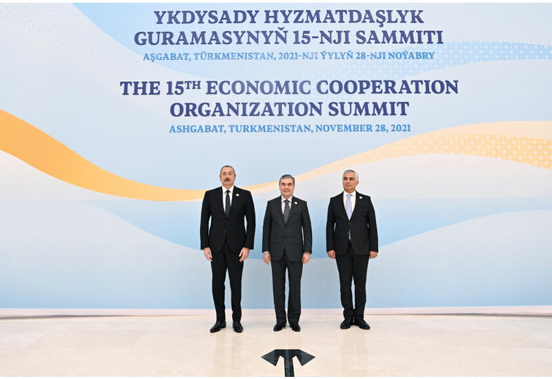 Президент Ильхам Алиев принимает участие в XV саммите Организации экономического сотрудничества в Ашхабаде