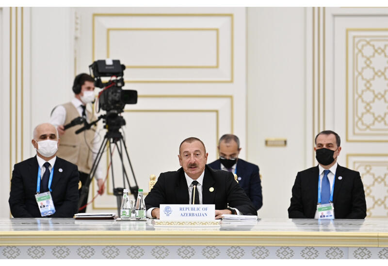 Президент Ильхам Алиев: Уверен, что страны-члены ОЭС будут пользоваться Зангезурским коридором