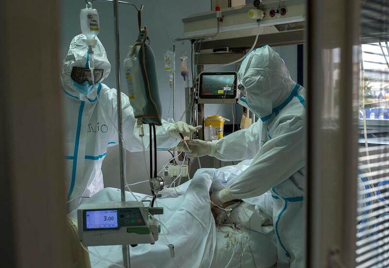 В Испании выявили первый случай заражения омикрон-штаммом коронавируса