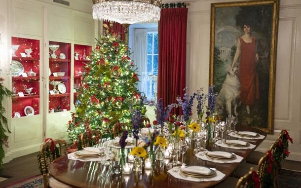В Белом доме установили 41 рождественскую елку