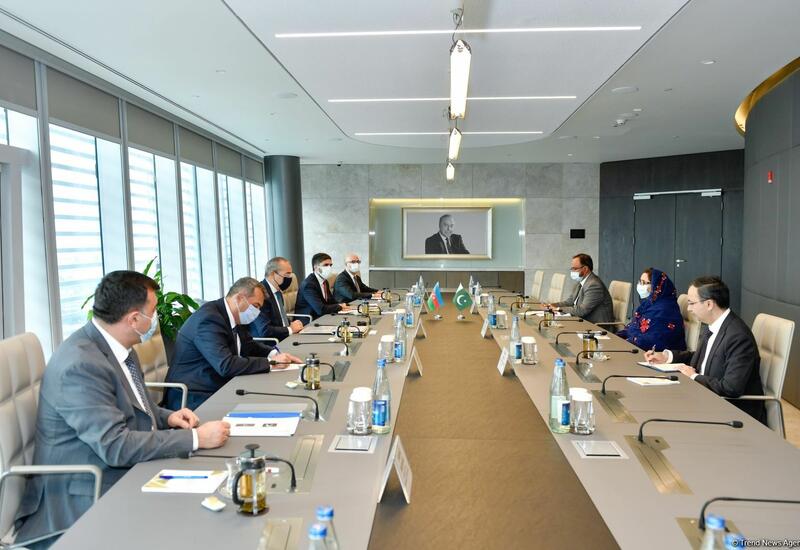 Обсуждено участие пакистанских компаний в проектах в Карабахе