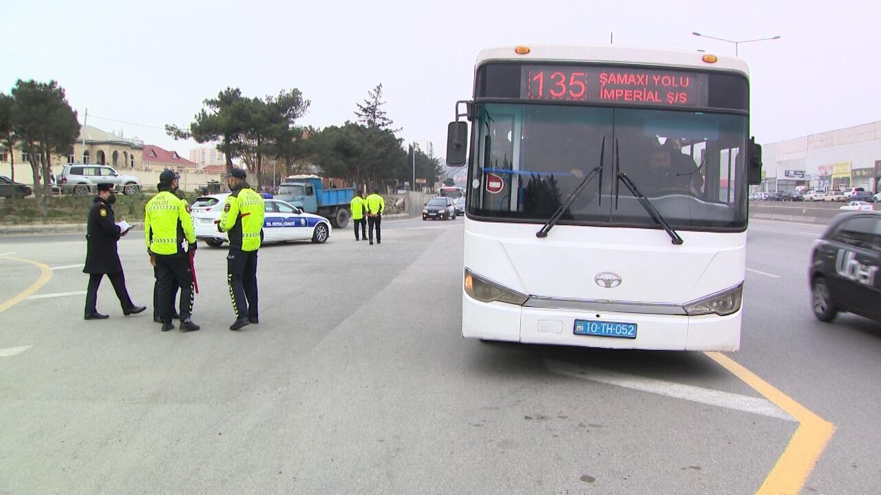 В Азербайджане водители и пассажиры автобусов нарушили правила пандемии