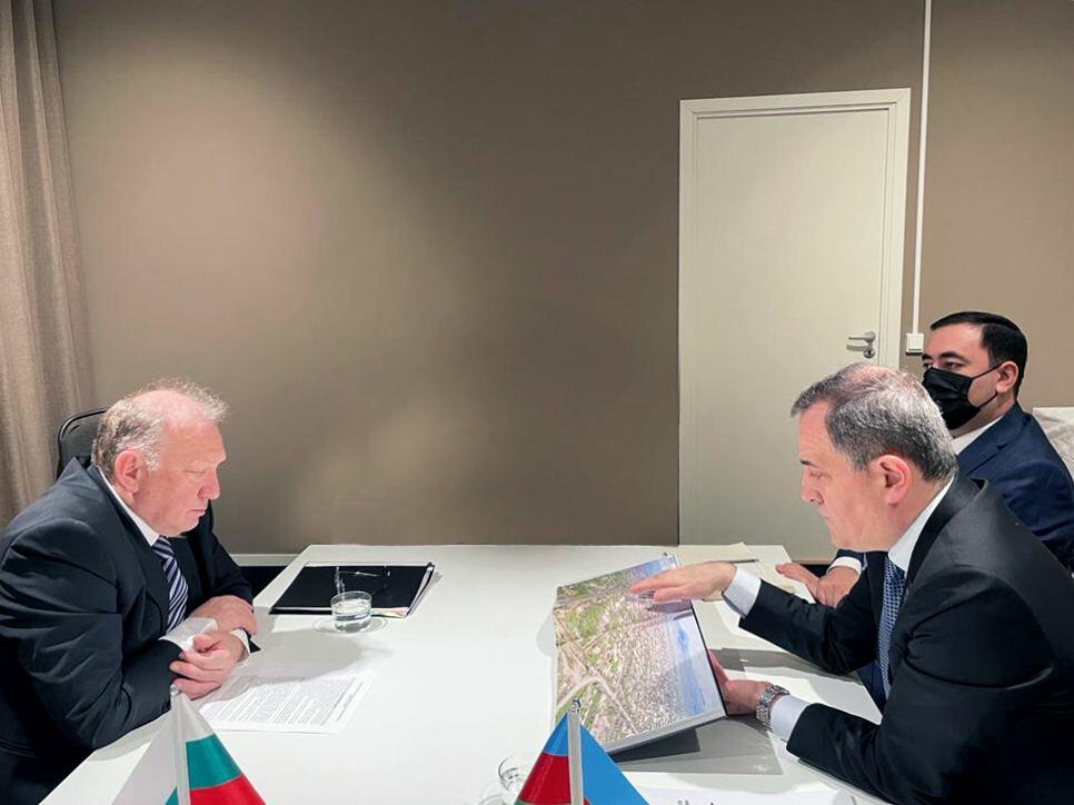 Джейхун Байрамов на переговорах с главой МИД Болгарии в Стокгольме