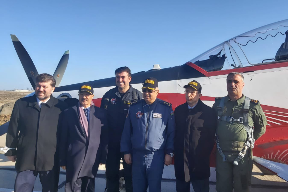 Азербайджанские и турецкие военные летчики выполнили совместные полеты