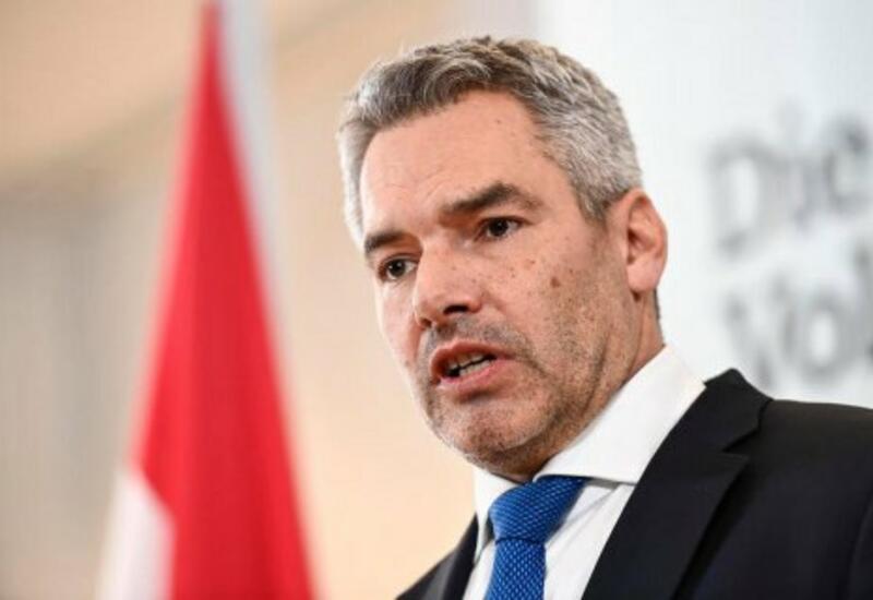 Новый канцлер Австрии вступил в должность