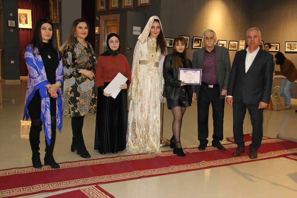 В Баку прошел воркшоп для художников-акварелистов, посвященный Году Низами Гянджеви