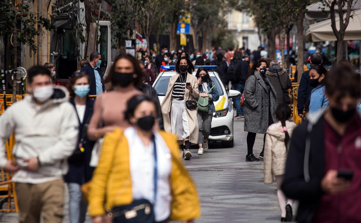 В Испании введут обязательное ношение масок на улице