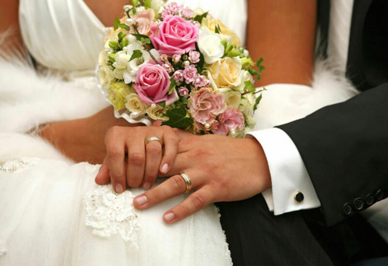 В Азербайджане названо число зарегистрированных браков