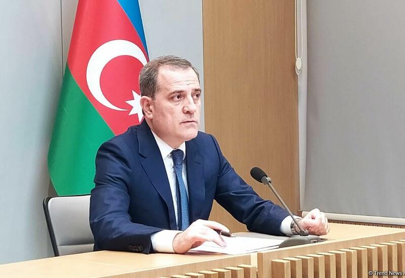 Азербайджан подготовил проект договора по мирному урегулированию и представил его Армении