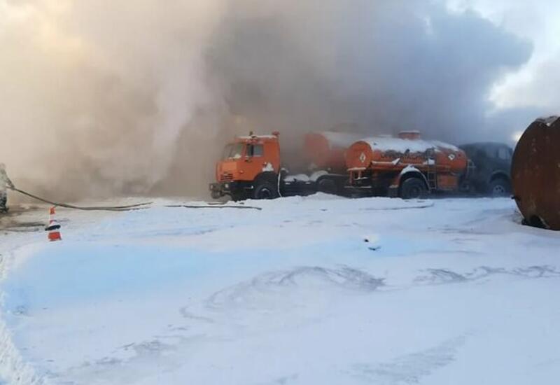 Две цистерны с топливом по 20 тонн загорелись в пригороде Хабаровска