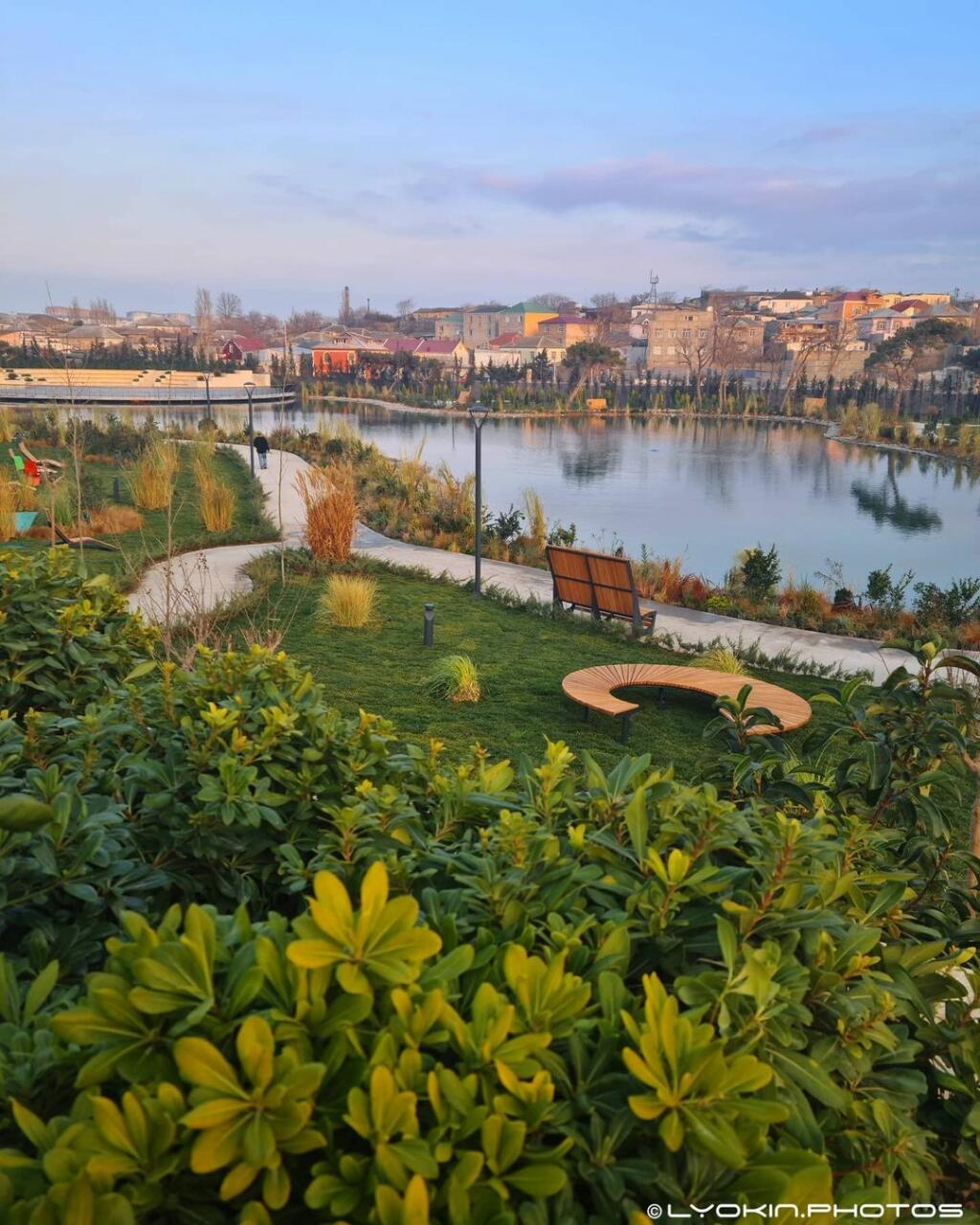 Реконструированный парк «Низами Гянджеви» в объективе Лёкина