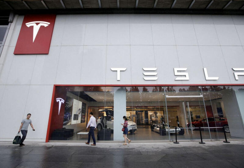 Tesla отзывает в Китае примерно 200 000 электромобилей