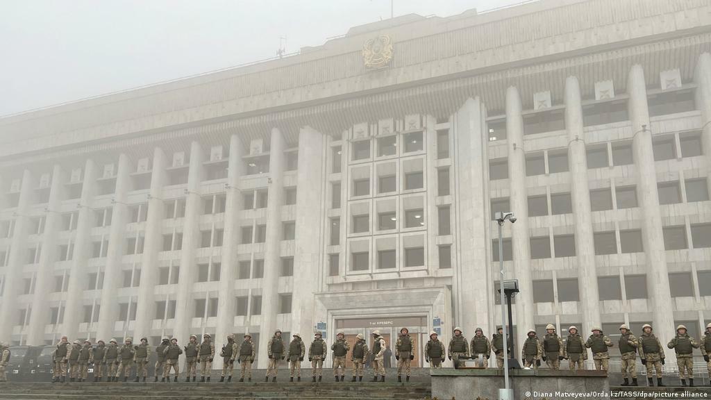 Все здания госорганов в Алматы перешли под контроль властей