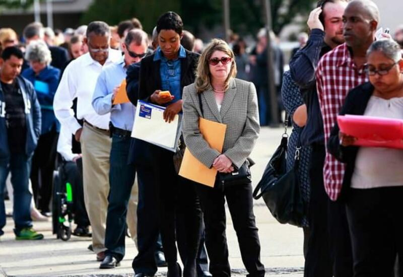 Число заявок на пособие по безработице в США выросло сильнее прогноза