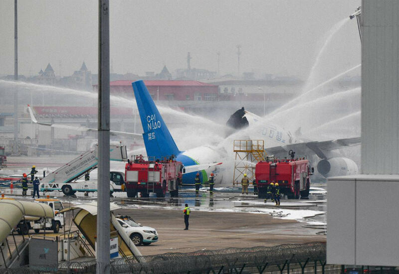 В Китае загорелся самолет российской авиакомпании