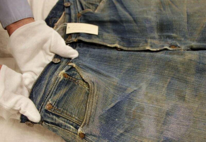 Шахтеры нашли джинсы Levi's 143-летней давности