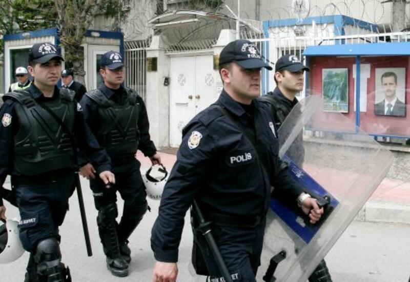 В Турции проводятся полицейские рейды