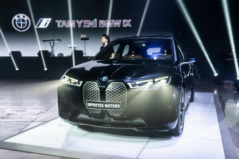 “Improtex Motors” şi̇rkəti̇ yeni̇ BMW iX elektromobi̇li̇n təqdimatını keçirib