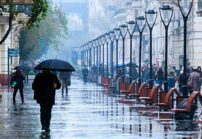 В Баку температура опустилась ниже климатической нормы